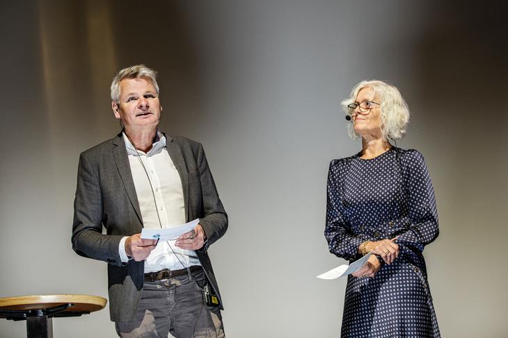 Leder i Rusfeltets hovedorganisasjon Jan Gunnar Skoftedalen åpnet fagkonferansen sammen med generalsekretær i Rådet for psykisk helse Tove Gundersen. 